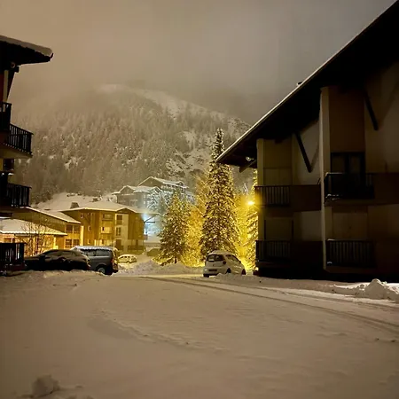 Warm Two-room In La Foux شقة *